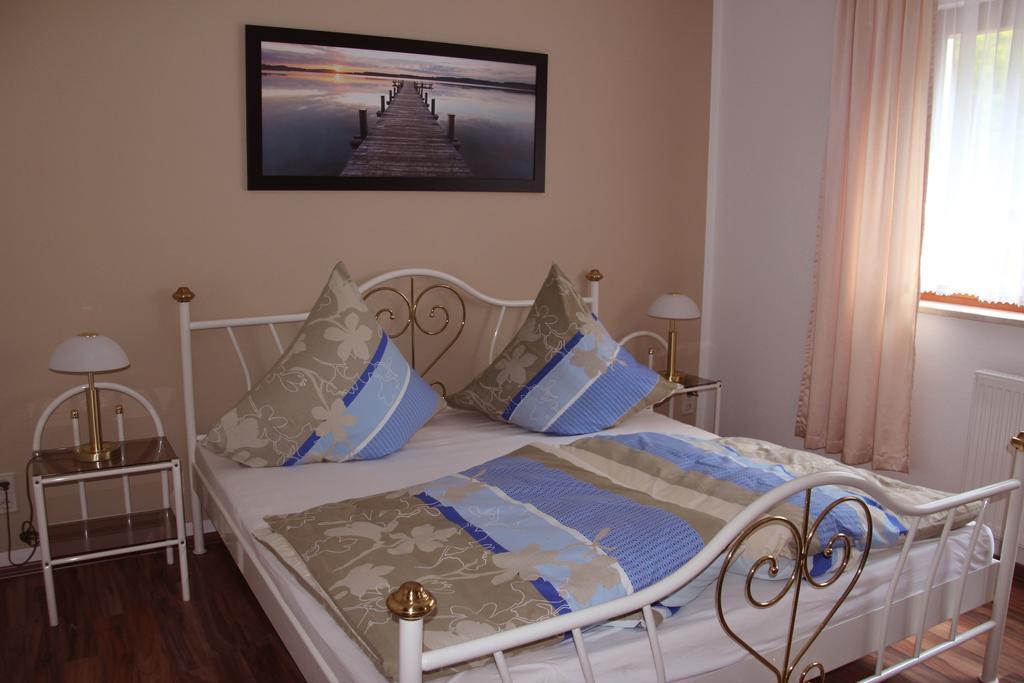Ferienwohnung Am Kieferberg Hormersdorf  객실 사진