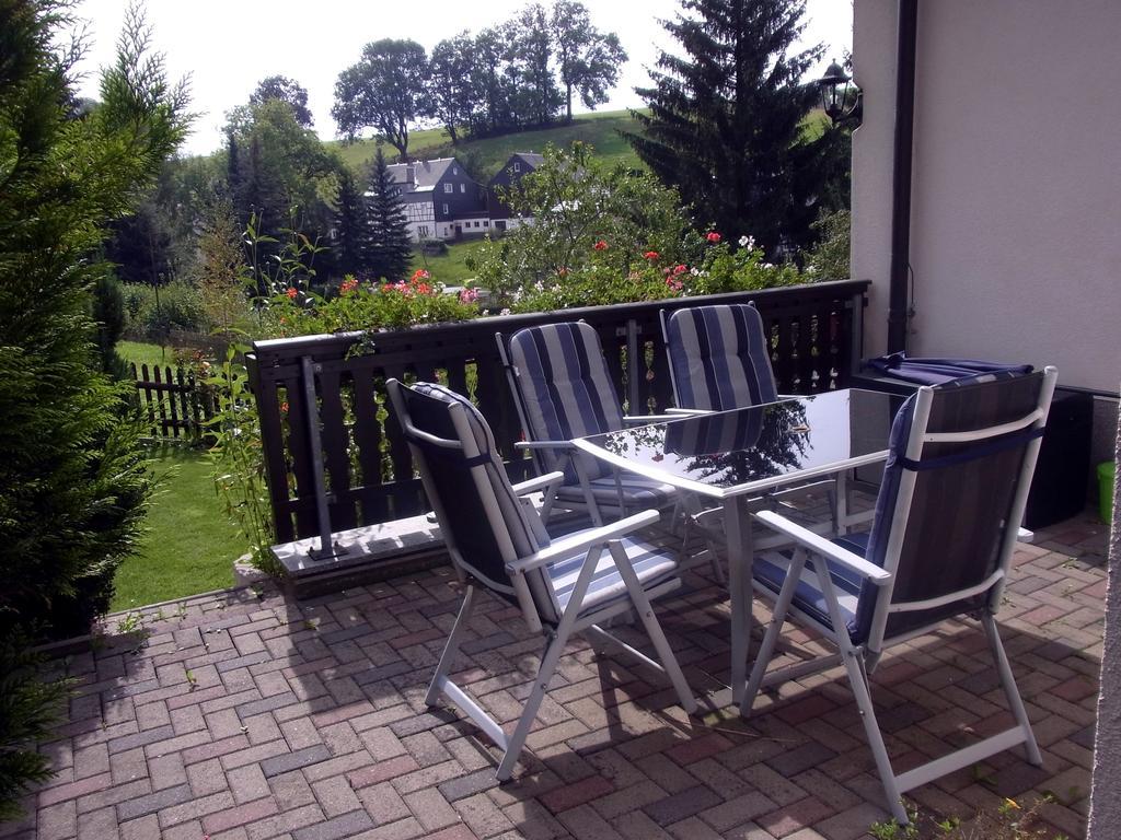Ferienwohnung Am Kieferberg Hormersdorf  객실 사진