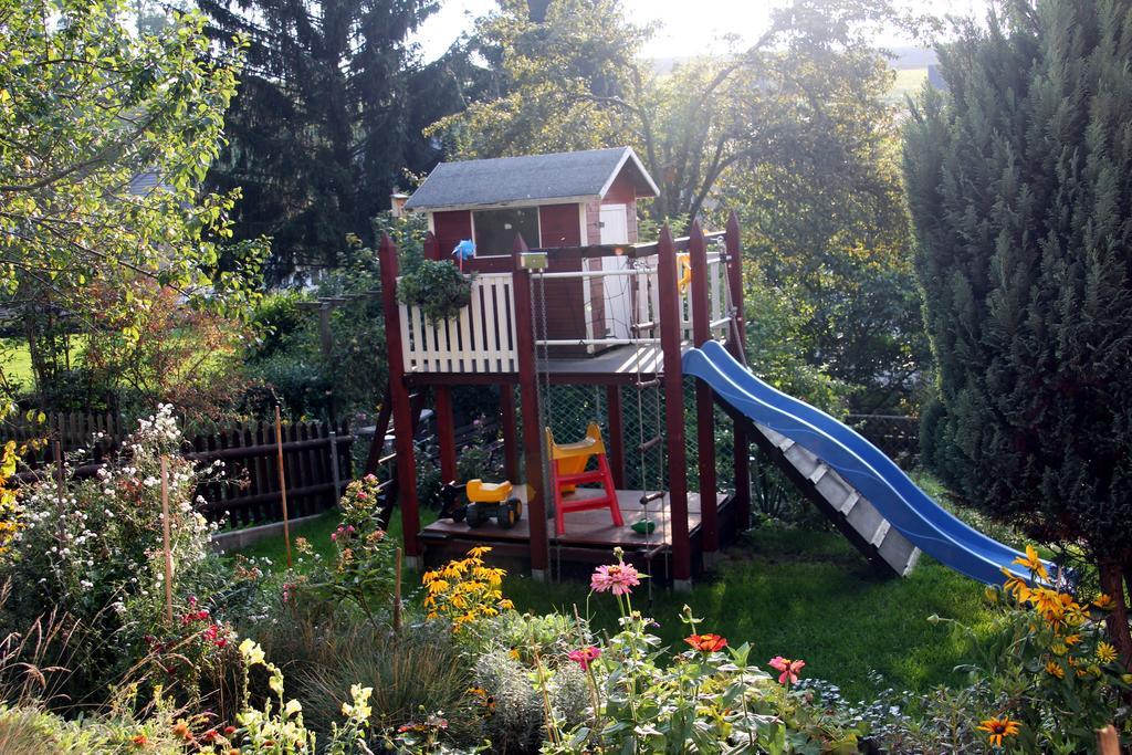 Ferienwohnung Am Kieferberg Hormersdorf  객실 사진